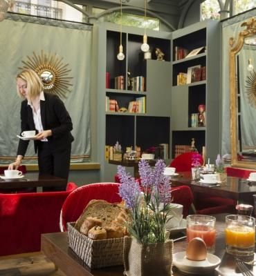 BEST WESTERN PREMIER Hôtel Trocadéro la Tour Paris  – colazione