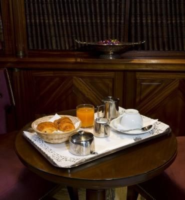 BEST WESTERN PREMIER Hôtel Trocadéro la Tour – Colazione