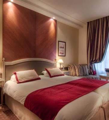 BEST WESTERN PREMIER Hôtel Trocadéro la Tour – Camera tripla
