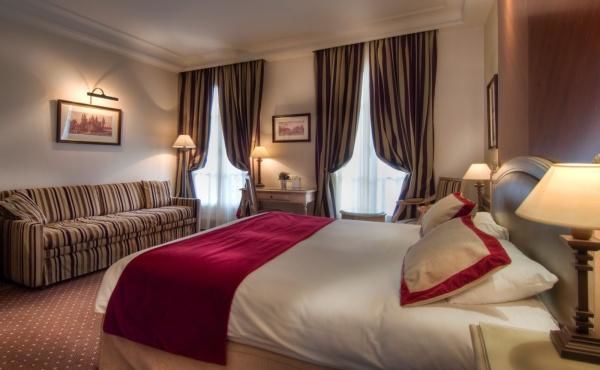 BEST WESTERN PREMIER Hôtel Trocadéro la Tour – Quarto Família